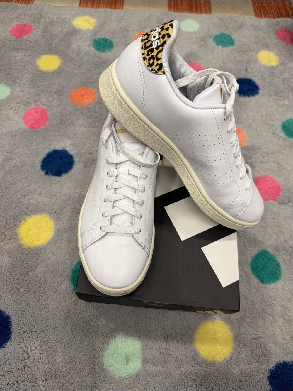 ADIDAS Advantage Ladies size 9 with cheetah print heel tab